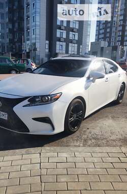 Седан Lexus ES 2014 в Києві