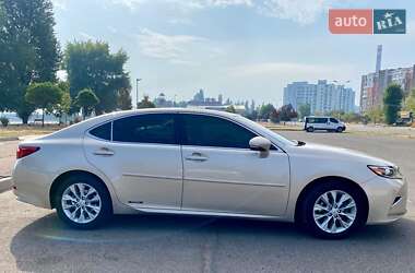 Седан Lexus ES 2013 в Черкассах