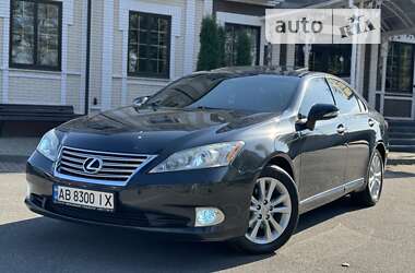 Седан Lexus ES 2011 в Виннице