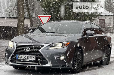 Седан Lexus ES 2016 в Києві