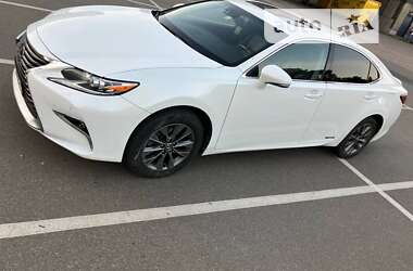 Седан Lexus ES 2014 в Києві