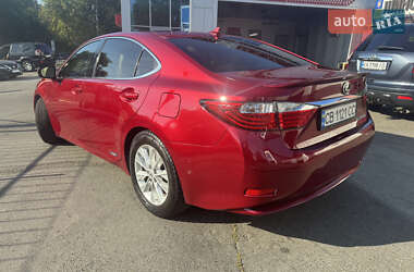 Седан Lexus ES 2014 в Чернигове