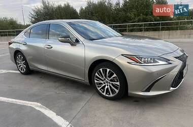 Седан Lexus ES 2022 в Києві