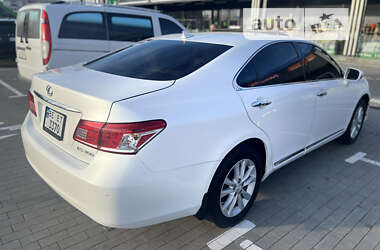 Седан Lexus ES 2011 в Первомайську