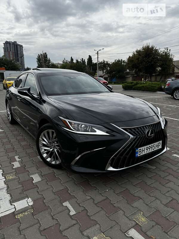 Седан Lexus ES 2022 в Одессе