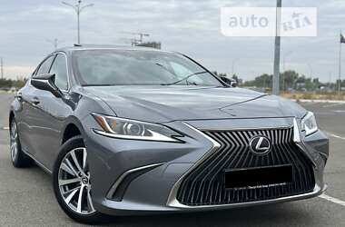 Седан Lexus ES 2020 в Києві