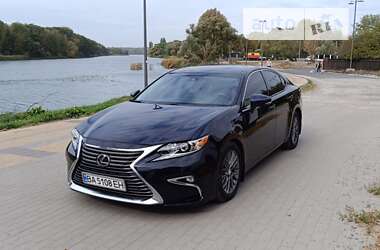 Седан Lexus ES 2016 в Белой Церкви