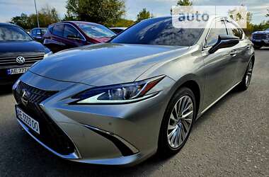 Седан Lexus ES 2021 в Дніпрі