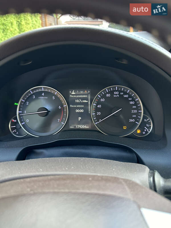 Седан Lexus ES 2017 в Хотове