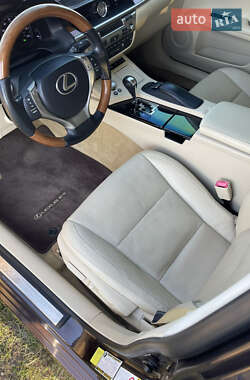 Седан Lexus ES 2012 в Белой Церкви