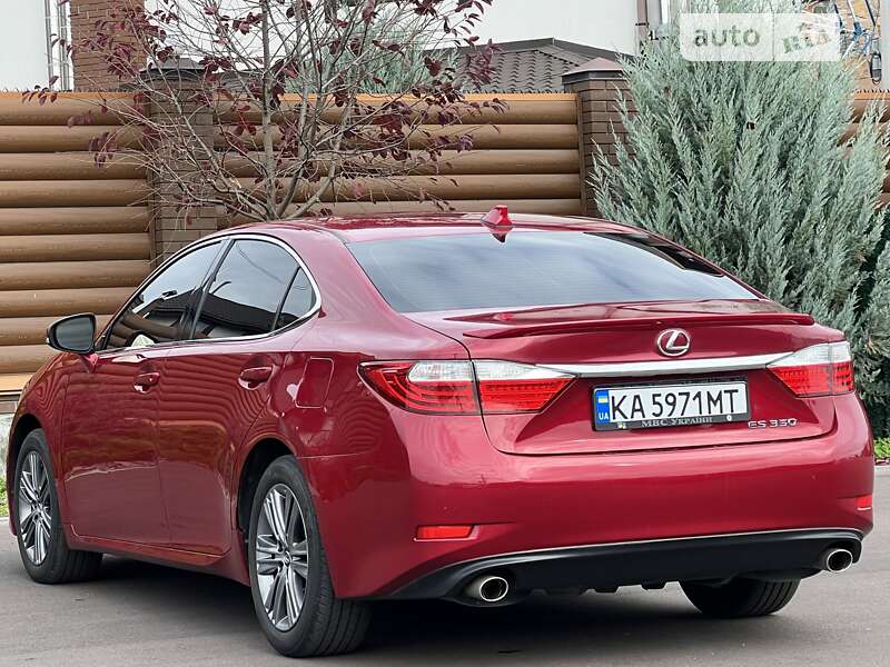 Седан Lexus ES 2013 в Киеве фото 21 Седан Lexus ES 2013 в Киеве
