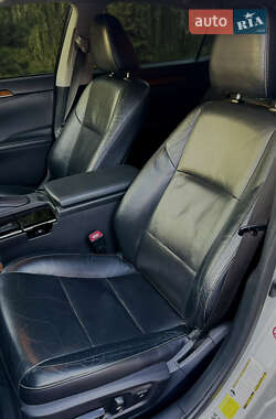Седан Lexus ES 2013 в 