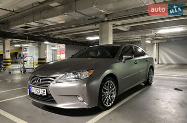 Седан Lexus ES 2013 в 