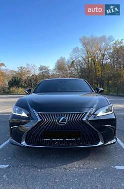 Седан Lexus ES 2021 в Києві