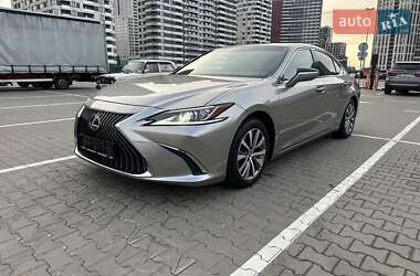 Седан Lexus ES 2019 в Києві