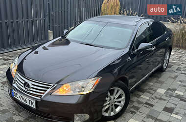 Седан Lexus ES 2010 в Львове