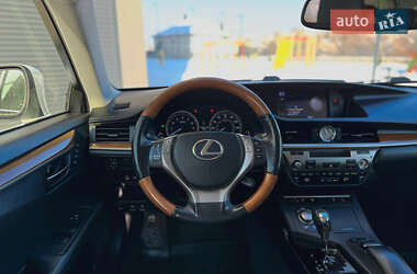 Седан Lexus ES 2013 в Хмельницком