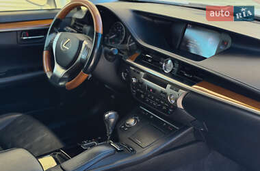 Седан Lexus ES 2013 в Хмельницком