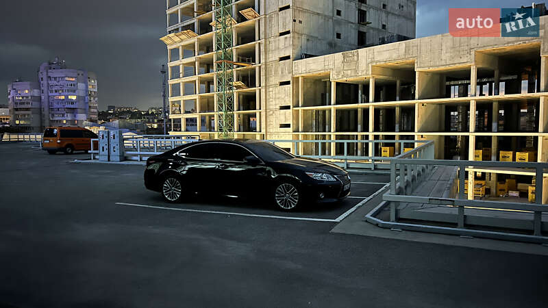 Седан Lexus ES 2015 в Одессе