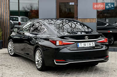 Седан Lexus ES 2022 в Одесі