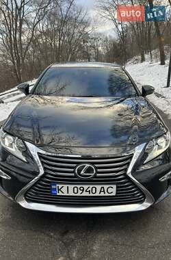 Седан Lexus ES 2015 в Києві