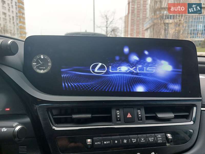 Седан Lexus ES 2022 в Києві