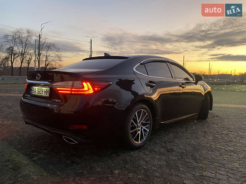 Седан Lexus ES 2017 в Белой Церкви фото 13 Седан Lexus ES 2017 в Белой Церкви