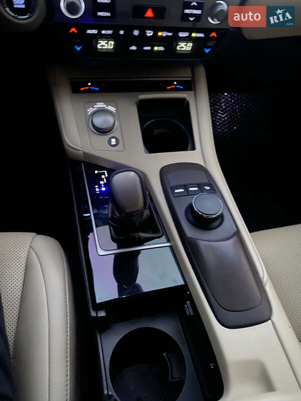 Седан Lexus ES 2017 в Белой Церкви фото 19 Седан Lexus ES 2017 в Белой Церкви
