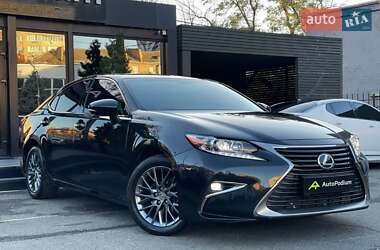 Седан Lexus ES 2018 в Києві