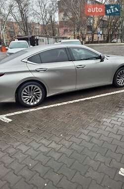 Седан Lexus ES 2018 в Одесі