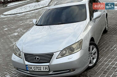 Седан Lexus ES 2007 в Ровно