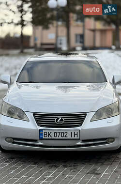 Седан Lexus ES 2007 в Ровно