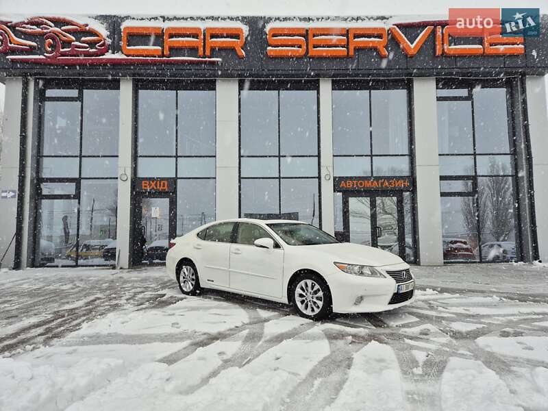 Седан Lexus ES 2013 в Києві