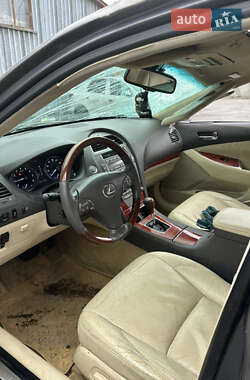 Седан Lexus ES 2012 в Умани