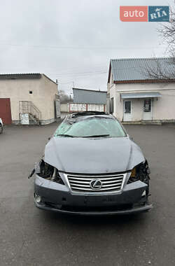 Седан Lexus ES 2012 в Умані