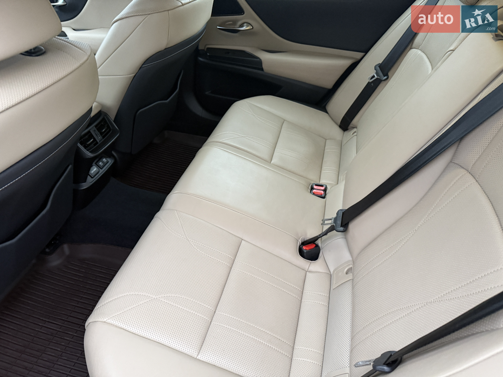 2018 Lexus ES - мініатюра 22