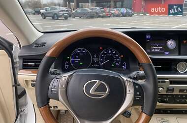 Седан Lexus ES 2013 в Києві