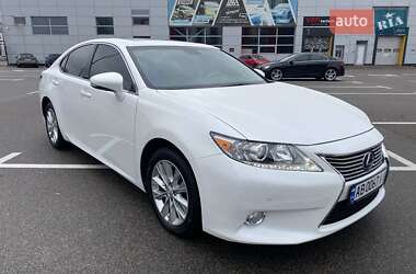 Седан Lexus ES 2013 в Києві