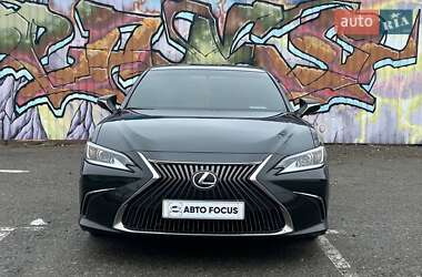 Седан Lexus ES 2018 в Києві