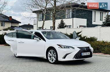 Седан Lexus ES 2022 в Одессе