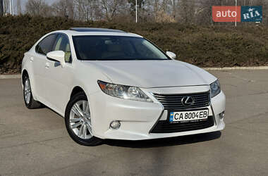 Седан Lexus ES 2013 в Умани