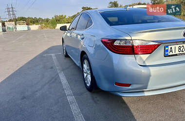 Седан Lexus ES 2013 в Киеве