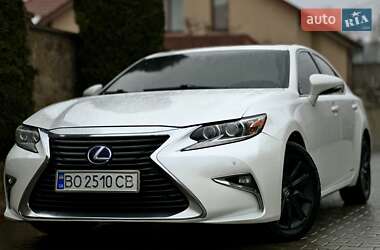 Седан Lexus ES 2017 в 
