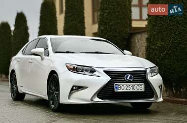 Седан Lexus ES 2017 в 