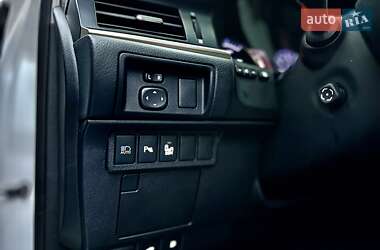 Седан Lexus ES 2017 в 
