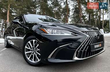 Седан Lexus ES 2022 в Киеве