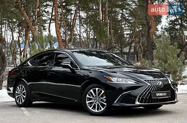 Седан Lexus ES 2022 в Киеве