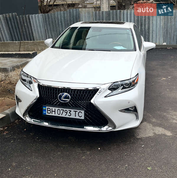 Седан Lexus ES 2013 в 