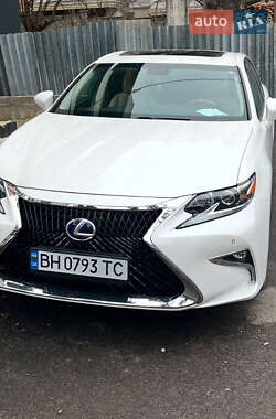 Седан Lexus ES 2013 в 