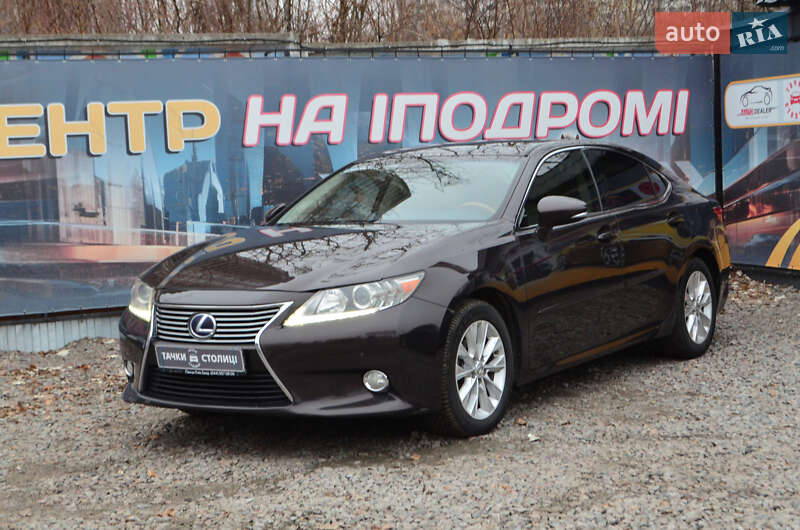 Седан Lexus ES 2013 в Києві